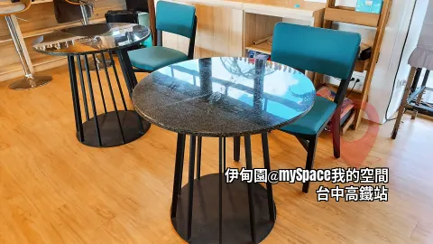 直徑80cm 圓桌 x2